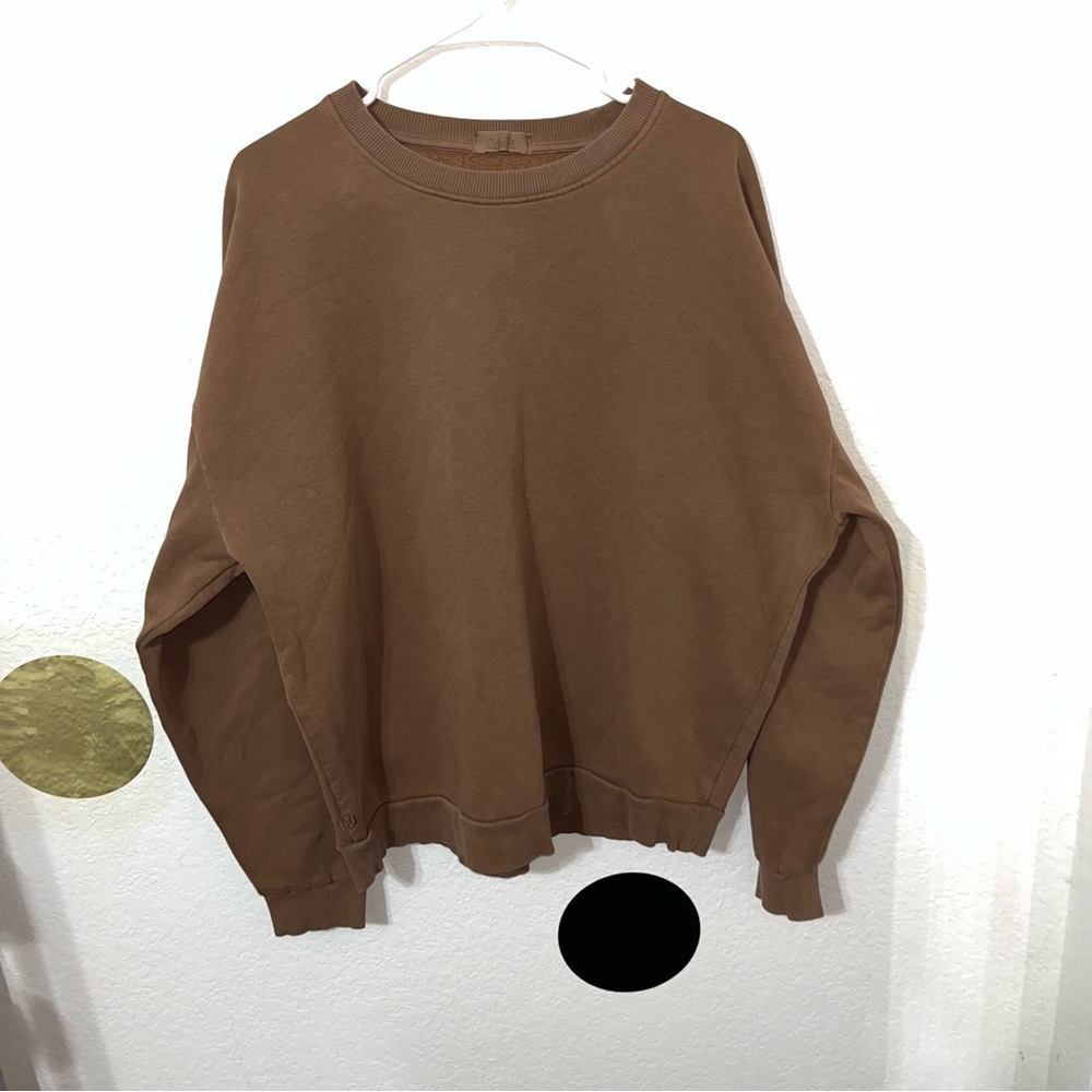 Nuuds original classic crewneck sweatshirt in chocolate - Picture 1 of 5